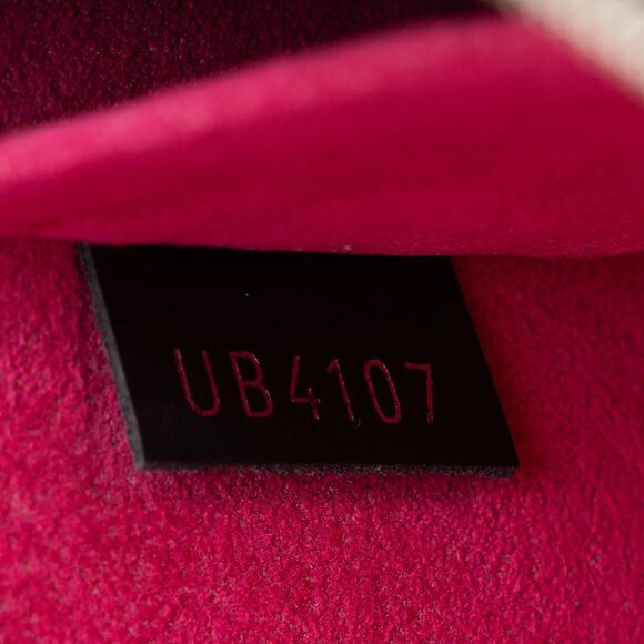 Louis Vuitton Epi Leather Neverfull MM Pochette - Picture 5 of 11